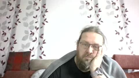 Snapshot of metallbuddy chatting on 01/16/25, 10:32 ask me online show from 01/16/25, 10:32