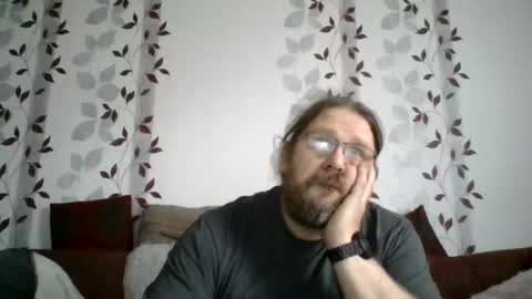 ask me online show from 11/09/25, 10:57