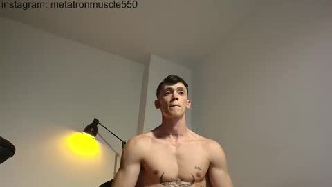 Snapshot of metatron_muscle chatting on 02/23/25, 04:17 Dany online show from 02/23/25, 04:17