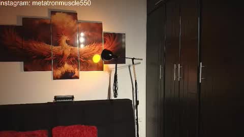 Snapshot of metatron_muscle chatting on 02/15/26, 02:19 Dany online show from 02/15/26, 02:19