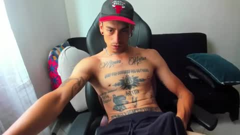 Snapshot of methodicxxx chatting on 02/15/25, 06:55 xxxxxxxxxmethodicxxxxxxxxx online show from 02/15/25, 06:55