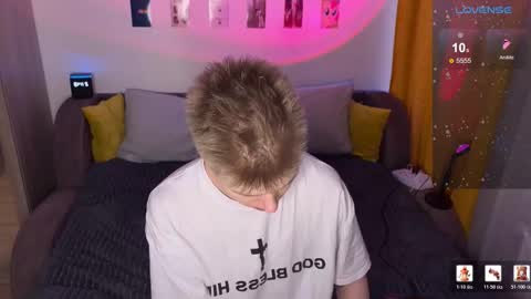 Snapshot of metratok chatting on 01/08/26, 06:43 Arthur online show from 01/08/26, 06:43