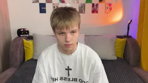 Snapshot of metratok chatting on 03/16/26, 07:34 Arthur online show from 03/16/26, 07:34