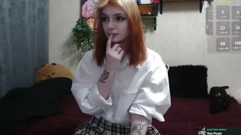 Snapshot of mevis_li chatting on 11/22/25, 10:36 Mavis online show from 11/22/25, 10:36