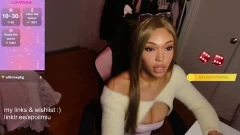 Snapshot of mew2wo chatting on 01/06/26, 03:43 mew2wo online show from 01/06/26, 03:43