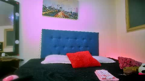 mew_alix online show from 06/19/26, 07:17