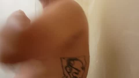 Snapshot of mexidaddycan chatting on 01/04/25, 08:06 mexidaddycan online show from 01/04/25, 08:06