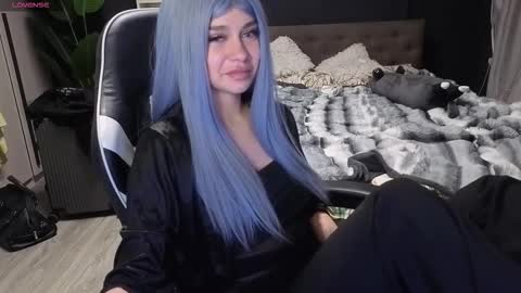 Snapshot of mezzalunaa chatting on 03/05/26, 11:56 vollmond online show from 03/05/26, 11:56