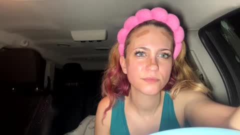 Snapshot of mezzy69 chatting on 02/04/25, 09:28 mezzy69 online show from 02/04/25, 09:28