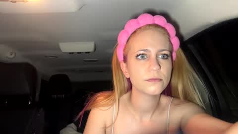 Snapshot of mezzy69 chatting on 02/20/25, 09:22 mezzy69 online show from 02/20/25, 09:22