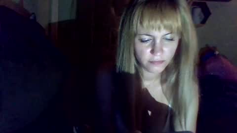 Snapshot of mezzy69 chatting on 11/05/25, 09:42 mezzy69 online show from 11/05/25, 09:42