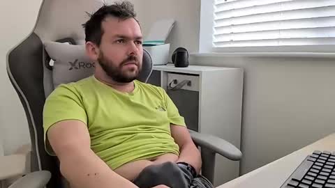 Snapshot of mg_of chatting on 02/26/25, 03:41 mg-of online show from 02/26/25, 03:41