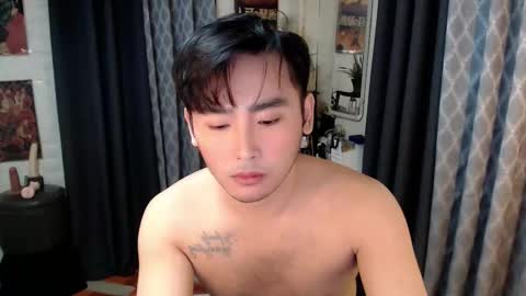 Snapshot of mhikael chatting on 09/15/25, 06:52 Mhikael online show from 09/15/25, 06:52