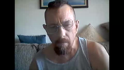mhitch924 online show from 03/25/26, 05:19