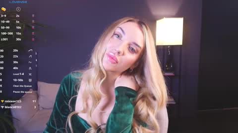 Snapshot of mi1a_ chatting on 12/05/25, 03:26 mi1a_ online show from 12/05/25, 03:26