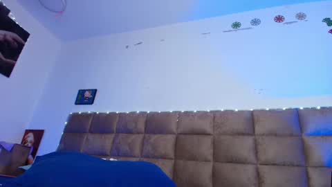 Emi online show from 09/08/25, 07:24