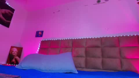 Emi online show from 09/21/25, 07:15