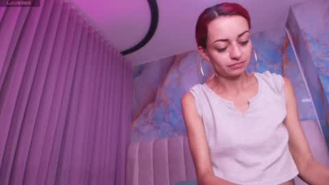 Snapshot of mia_0_ chatting on 06/09/26, 07:14 Emi online show from 06/09/26, 07:14