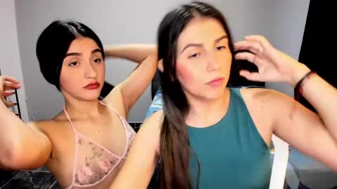 mia_18nice online show from 04/15/26, 02:40