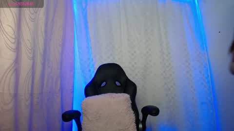 Snapshot of mia_199912 chatting on 04/16/26, 07:47 miaa online show from 04/16/26, 07:47