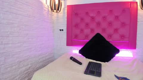 Mia Blonde online show from 01/29/25, 02:19