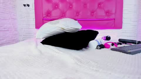 Mia Blonde online show from 01/29/25, 11:25