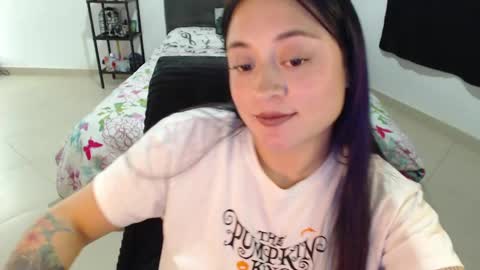 mia online show from 12/04/24, 03:04