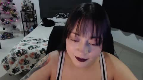 mia online show from 12/21/24, 01:04