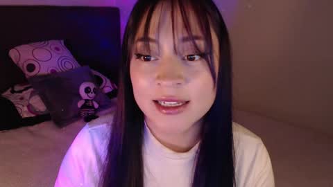 mia online show from 02/03/25, 10:21