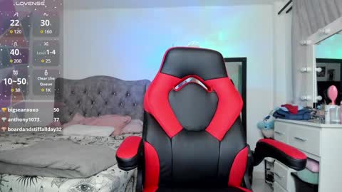 Snapshot of mia_adamsxxx chatting on 12/28/24, 10:13 mia_adamsxxx online show from 12/28/24, 10:13