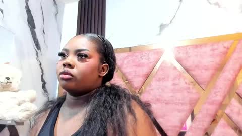 Snapshot of mia_alvares chatting on 05/17/26, 11:50 Mia online show from 05/17/26, 11:50