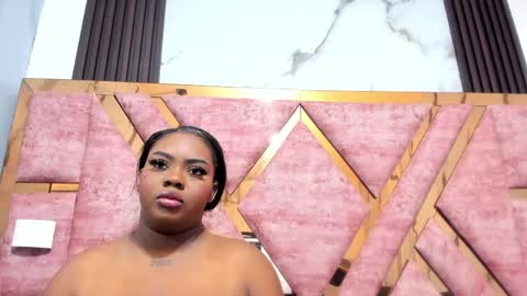 Snapshot of mia_alvares chatting on 06/07/26, 11:47 Mia online show from 06/07/26, 11:47