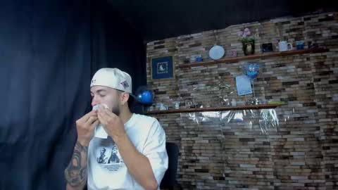 Mia and vincentt model indepent online show from 10/21/25, 04:57