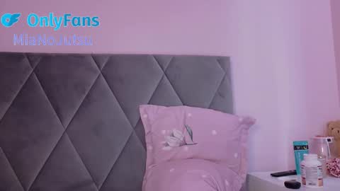 mia_angel online show from 09/26/25, 02:21