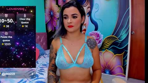 Mia online show from 12/18/24, 12:43