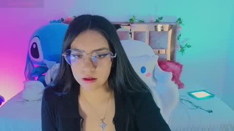 Snapshot of mia_bnnyy chatting on 10/05/25, 07:34 mia_bnnyy online show from 10/05/25, 07:34