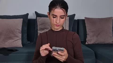 Snapshot of mia_carter99 chatting on 11/14/25, 09:46 Freya Allen online show from 11/14/25, 09:46