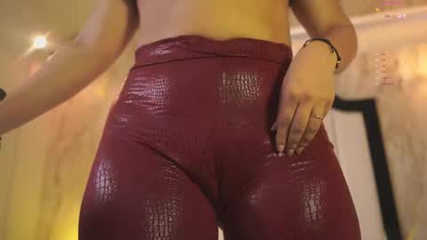 Anna online show from 12/18/25, 07:09