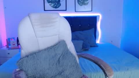 Snapshot of mia_collens_ chatting on 07/21/26, 02:25 MIA online show from 07/21/26, 02:25