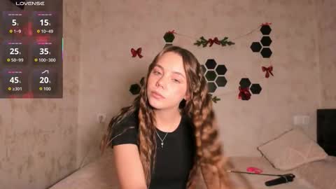 Snapshot of mia_com chatting on 01/11/26, 02:11 Mia next stream Thursday 1400 UTC1 Friday 1400 UTC1 online show from 01/11/26, 02:11