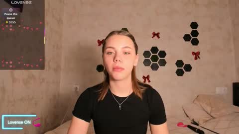 Snapshot of mia_com chatting on 02/25/26, 05:28 Mia next stream Thursday 1400 UTC1 Friday 1400 UTC1 online show from 02/25/26, 05:28