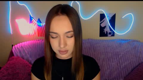 mia_cutie77 online show from 09/19/25, 09:32
