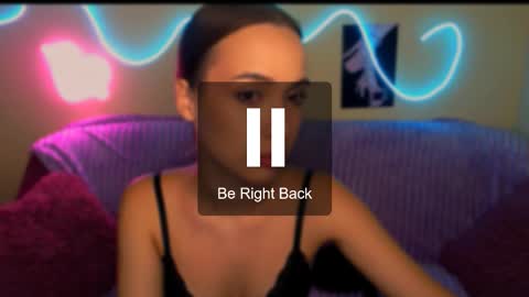 mia_cutie77 online show from 09/28/25, 10:09