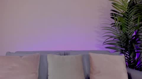 Sarah Luna online show from 05/25/26, 01:50