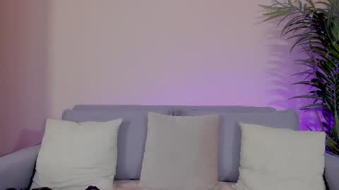 Sarah Luna online show from 06/13/26, 12:36