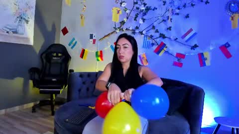 mia_davis__ online show from 06/13/26, 11:52