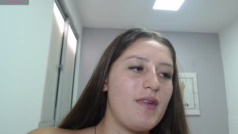 Mia online show from 01/20/25, 04:01