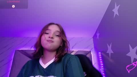 Mia online show from 05/12/26, 02:03