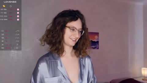 Snapshot of mia_frizz chatting on 02/23/25, 10:28 Mia online show from 02/23/25, 10:28