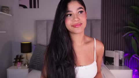Mia  online show from 04/21/26, 12:44